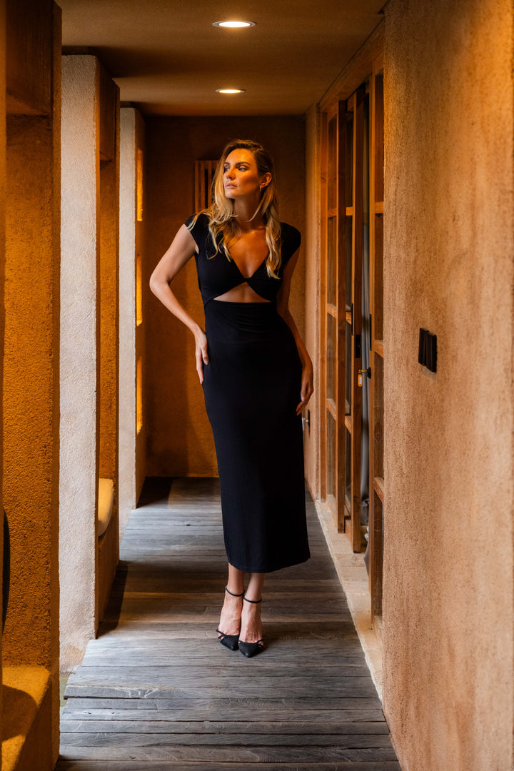 Lina Dress 2.0 Black (Padded)